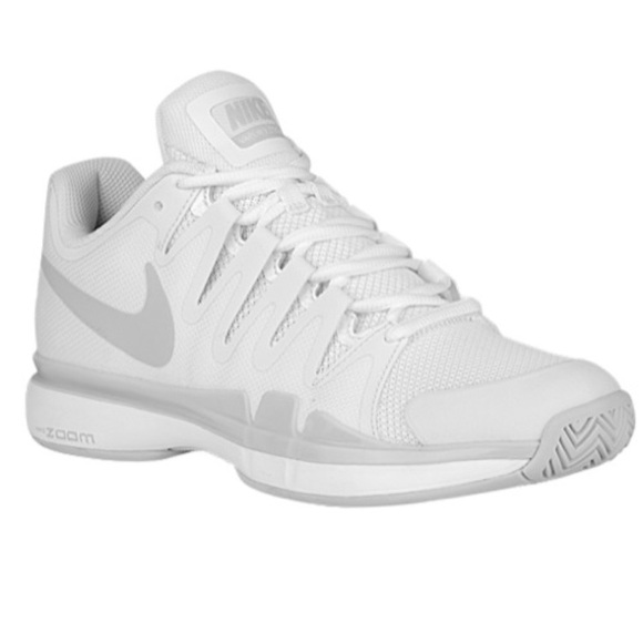 Nike Shoes - Like new Nike  womens Zoom Vapor Tour tennis shoes